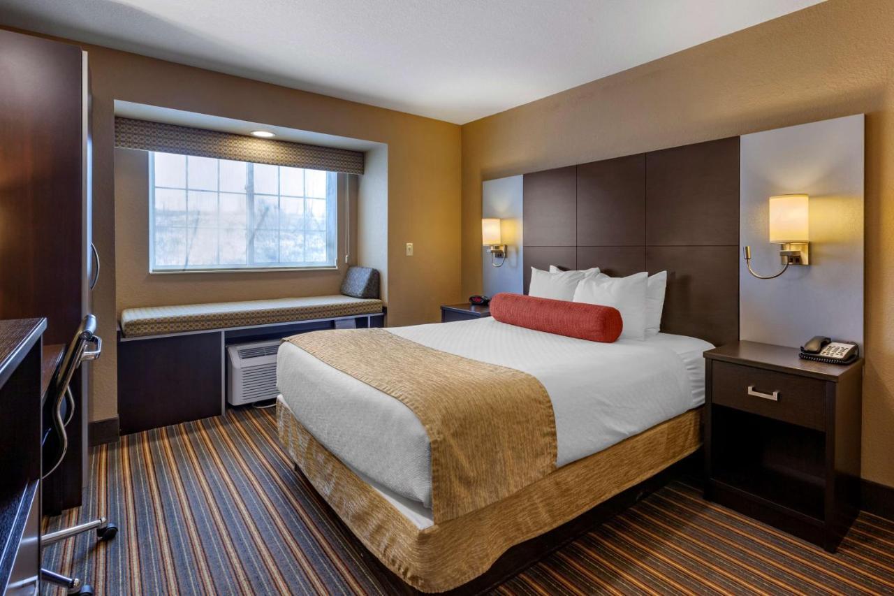Best Western Plus Woodstock Inn & Suites Kültér fotó